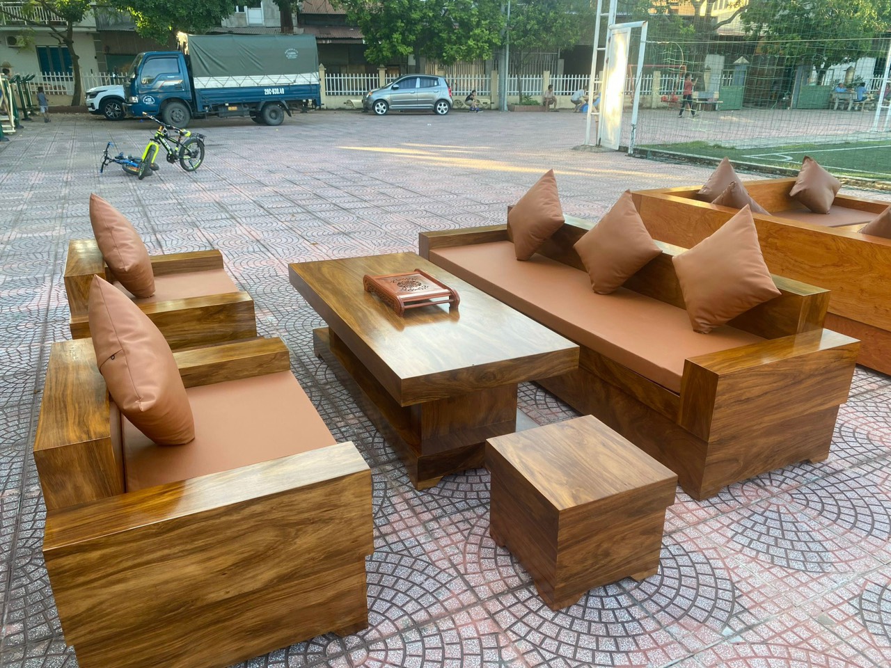 Bộ bàn ghế sofa gỗ cẩm vàng